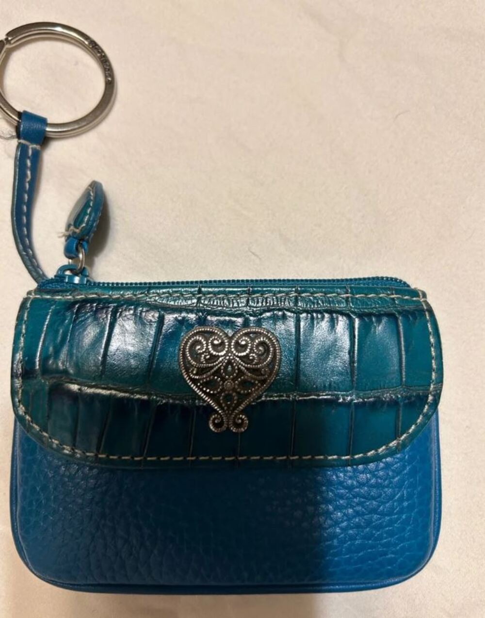 Brighton Teal CROC EMBOSSED LEATHER Key Card Holder Heart Medallion Wallet